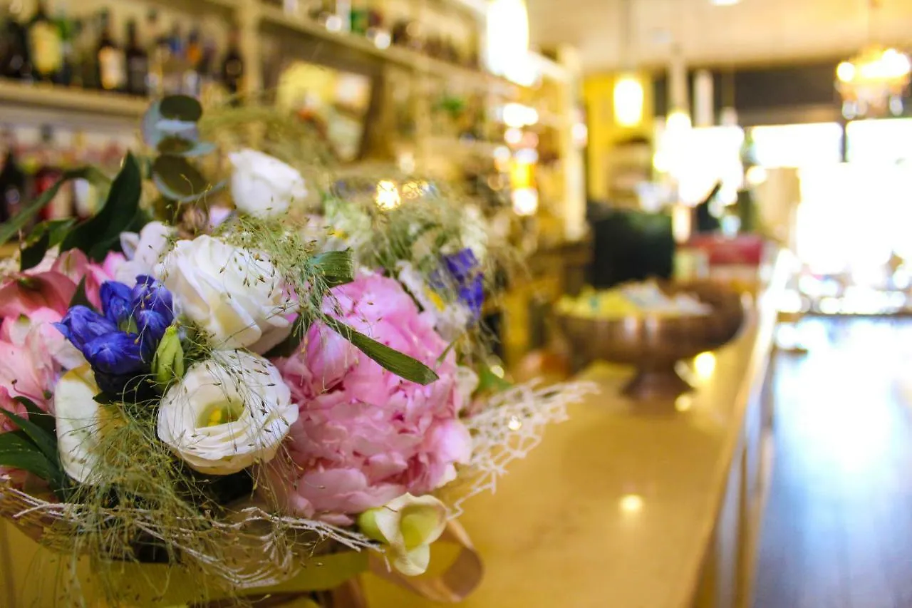 B&B La Finestra Sul Canale Bologna Bed & Breakfast